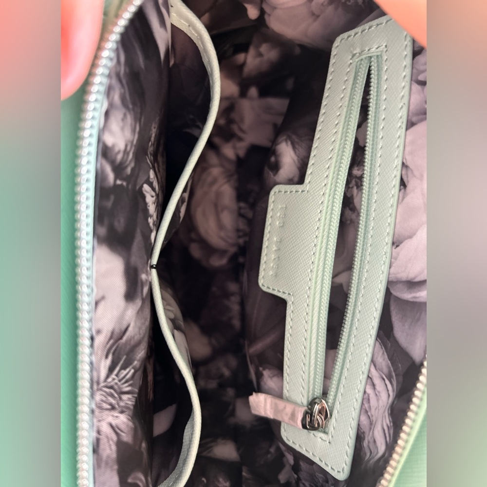 Ted Baker🎉HP🎉Tabitha mint green leather& floral convertible crossbody - Picture 10 of 15